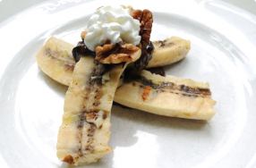 Grilled Banana w/ Chocolate & Peanut Butter